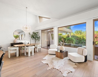 47 N Kavenish Drive - Photo Thumbnail 6