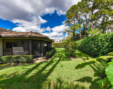 493 Forestview Drive - Photo Thumbnail 4