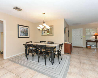 493 Forestview Drive - Photo Thumbnail 8