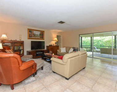 493 Forestview Drive - Photo Thumbnail 10