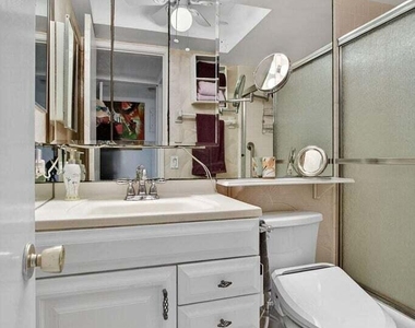 100 Se 6th Avenue - Photo Thumbnail 20