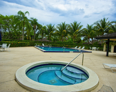 11842 Pebblewood Drive - Photo Thumbnail 13
