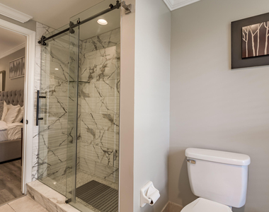 11842 Pebblewood Drive - Photo Thumbnail 7
