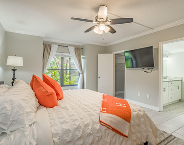 13329 Polo Club Road - Photo Thumbnail 3