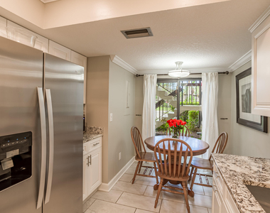 13329 Polo Club Road - Photo Thumbnail 11