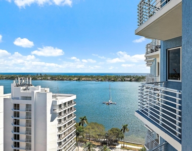 1551 N Flagler Drive - Photo Thumbnail 16