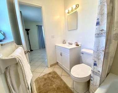 523 Se 20th Court - Photo Thumbnail 11
