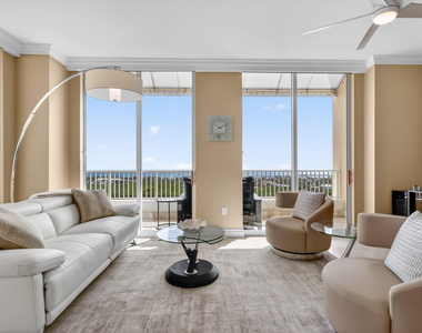 700 E Boynton Beach Boulevard - Photo Thumbnail 19
