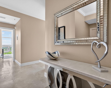 700 E Boynton Beach Boulevard - Photo Thumbnail 1