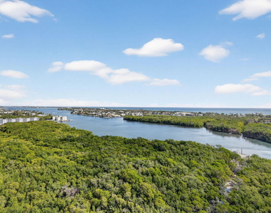 700 E Boynton Beach Boulevard - Photo Thumbnail 6