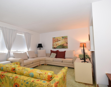 715 Saxony O - Photo Thumbnail 7