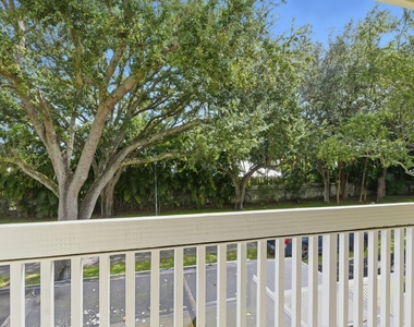 6375 Riverwalk Lane - Photo Thumbnail 17