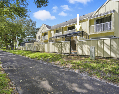 6375 Riverwalk Lane - Photo Thumbnail 22
