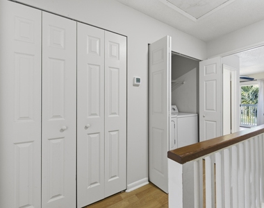 6375 Riverwalk Lane - Photo Thumbnail 12