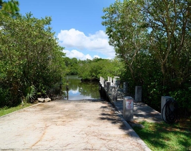 6375 Riverwalk Lane - Photo Thumbnail 32