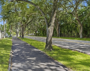 6375 Riverwalk Lane - Photo Thumbnail 23