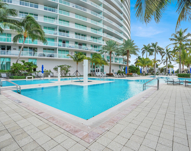 1 N Ocean Boulevard - Photo Thumbnail 36