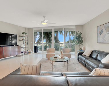 1 N Ocean Boulevard - Photo Thumbnail 8
