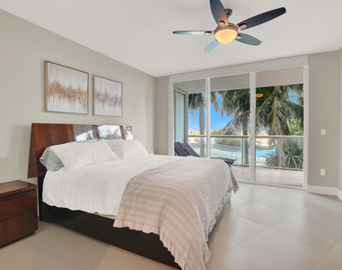 1 N Ocean Boulevard - Photo Thumbnail 16