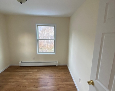 12 Mountain Avenue - Photo Thumbnail 8