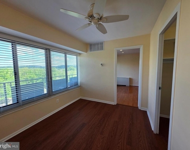 5340 Holmes Run Parkway - Photo Thumbnail 13