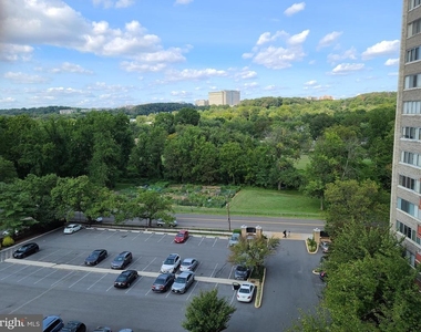 5340 Holmes Run Parkway - Photo Thumbnail 7