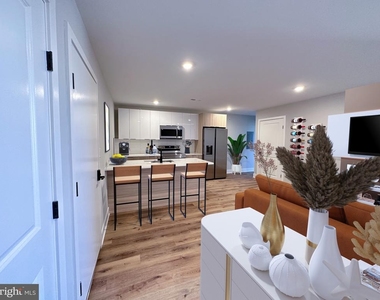 1722 W Master Street - Photo Thumbnail 3
