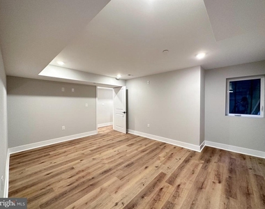 1722 W Master Street - Photo Thumbnail 6