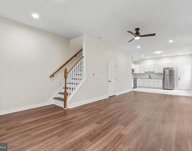 5431 Stewart Street - Photo Thumbnail 7