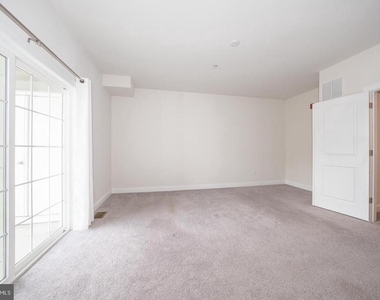 220 Charles Ellis Drive - Photo Thumbnail 20
