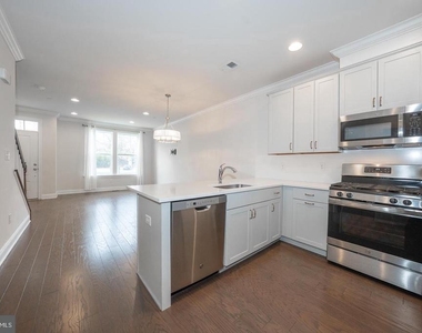 220 Charles Ellis Drive - Photo Thumbnail 12