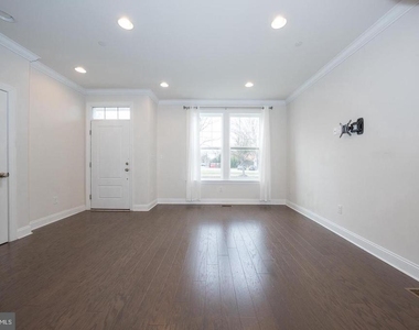 220 Charles Ellis Drive - Photo Thumbnail 8