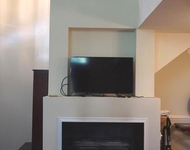 901 Pine Forest Lane - Photo Thumbnail 5