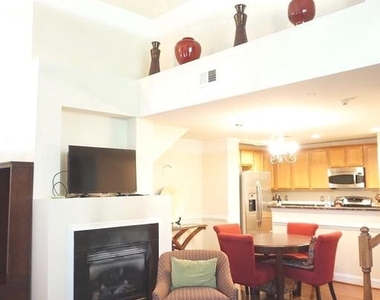 901 Pine Forest Lane - Photo Thumbnail 10