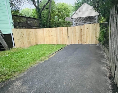 3021 Glenmore Avenue - Photo Thumbnail 15