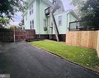 3021 Glenmore Avenue - Photo Thumbnail 14