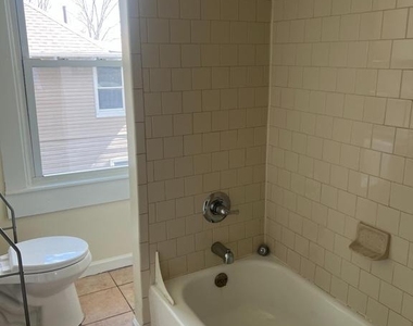 3021 Glenmore Avenue - Photo Thumbnail 7