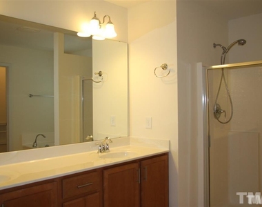 721 Sweet Laurel Lane - Photo Thumbnail 18