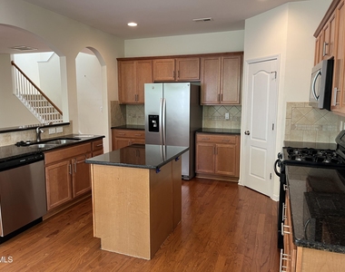 721 Sweet Laurel Lane - Photo Thumbnail 6