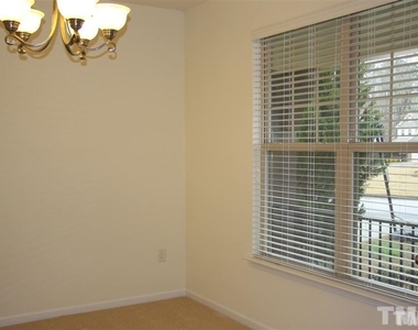 721 Sweet Laurel Lane - Photo Thumbnail 2