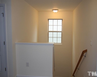 721 Sweet Laurel Lane - Photo Thumbnail 9