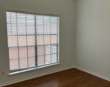 1201 Hazelton St - Photo Thumbnail 14