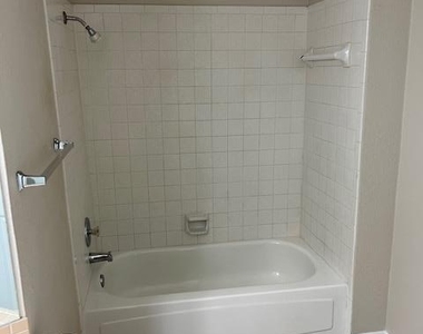 1201 Hazelton St - Photo Thumbnail 15