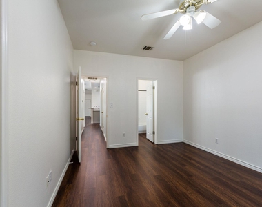 8708 Weiser Dr - Photo Thumbnail 14