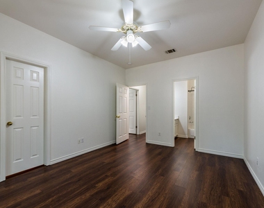 8708 Weiser Dr - Photo Thumbnail 15
