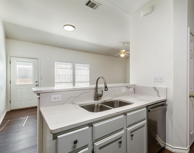8708 Weiser Dr - Photo Thumbnail 8