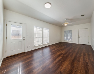 8708 Weiser Dr - Photo Thumbnail 7