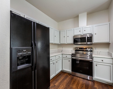 8708 Weiser Dr - Photo Thumbnail 10