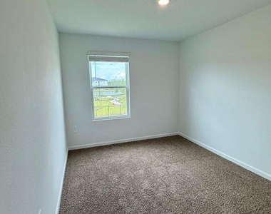 1469 Jeremiah Street - Photo Thumbnail 15