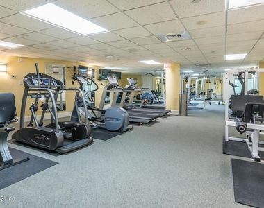 400 E Bay Street - Photo Thumbnail 41